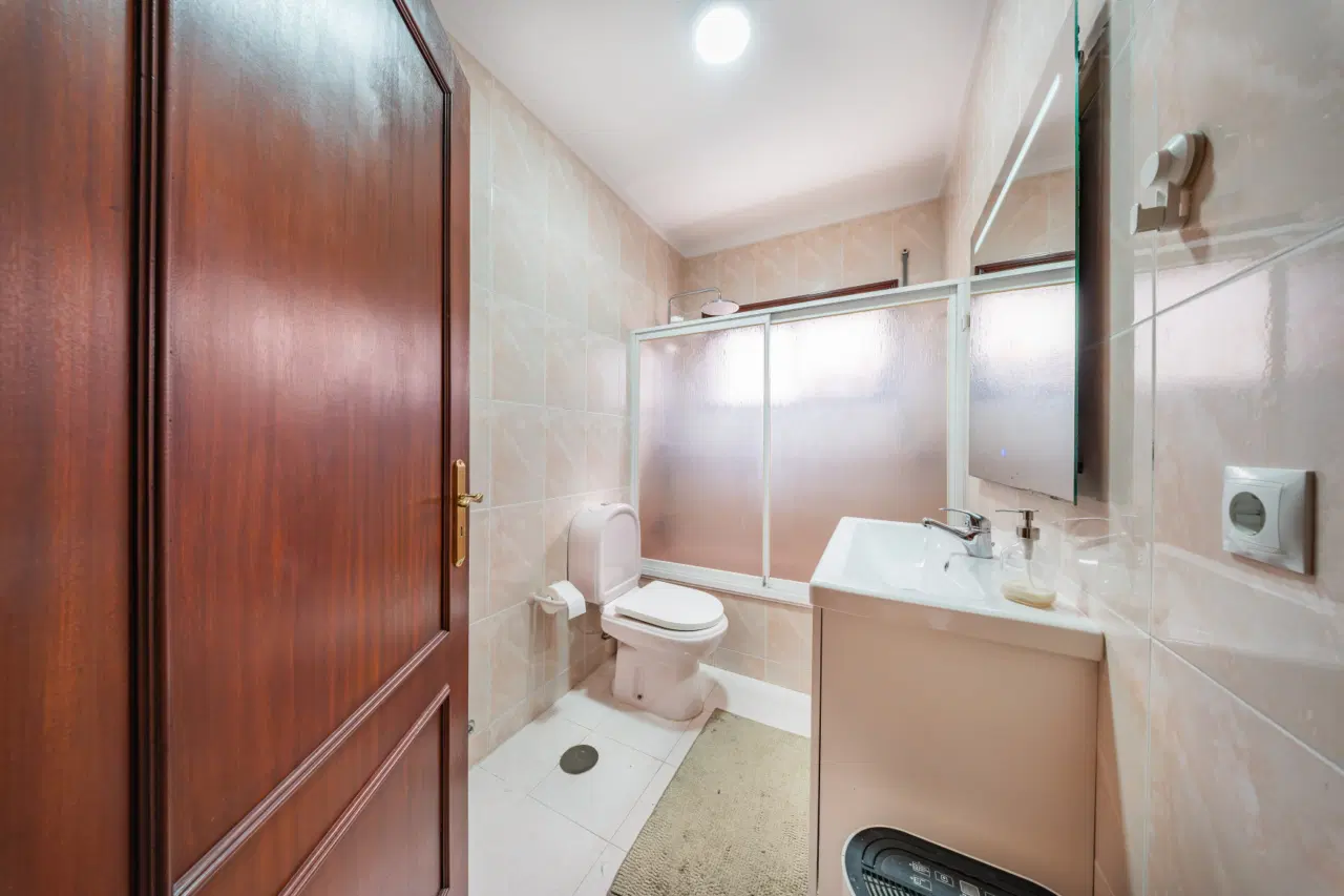 T3 Espaçoso com Garagem Fechada em Nogueira da Maia | 149 m², Excelente Estado e Ótima Localização — 15