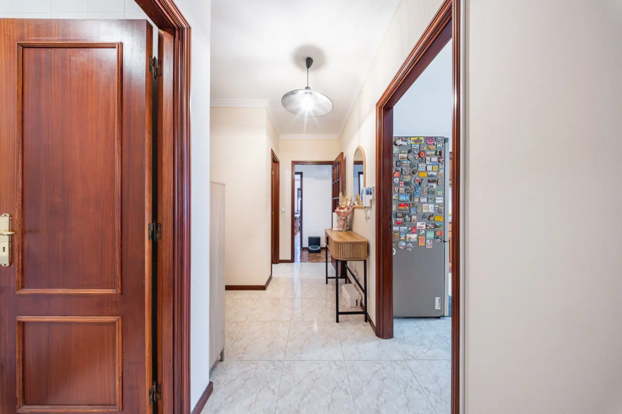 T3 Espaçoso com Garagem Fechada em Nogueira da Maia | 149 m², Excelente Estado e Ótima Localização — 13