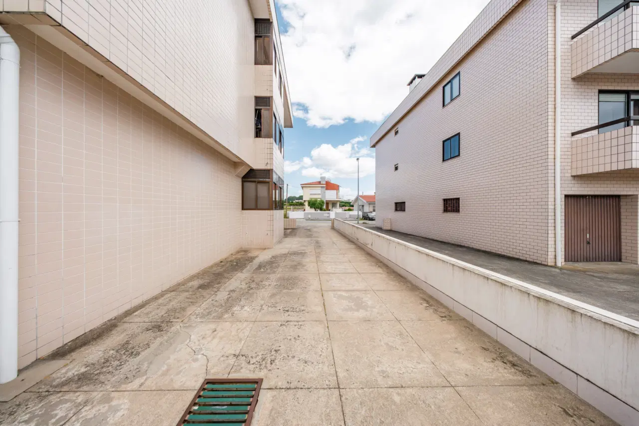 T3 Espaçoso com Garagem Fechada em Nogueira da Maia | 149 m², Excelente Estado e Ótima Localização — 29
