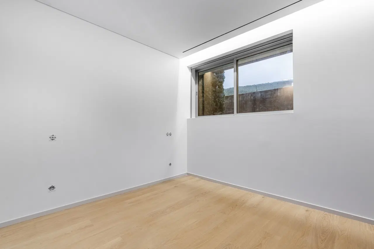 Apartamento T2+1 NOVO localizado em Fraião — 15