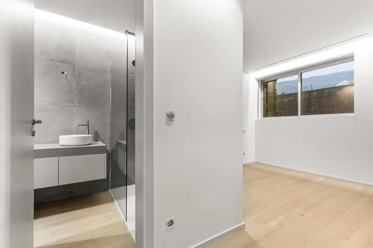 Apartamento T2+1 NOVO localizado em Fraião — 14